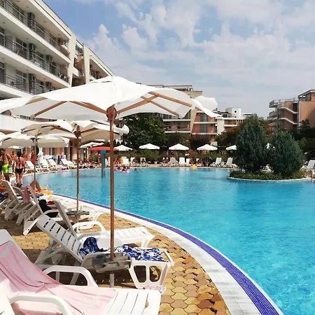 Amelia Grand Kamelia Апартаменты *